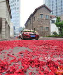煙臺(tái)科魯茲婚慶車隊(duì) 優(yōu)質(zhì)婚車服務(wù)與禮儀體驗(yàn)
